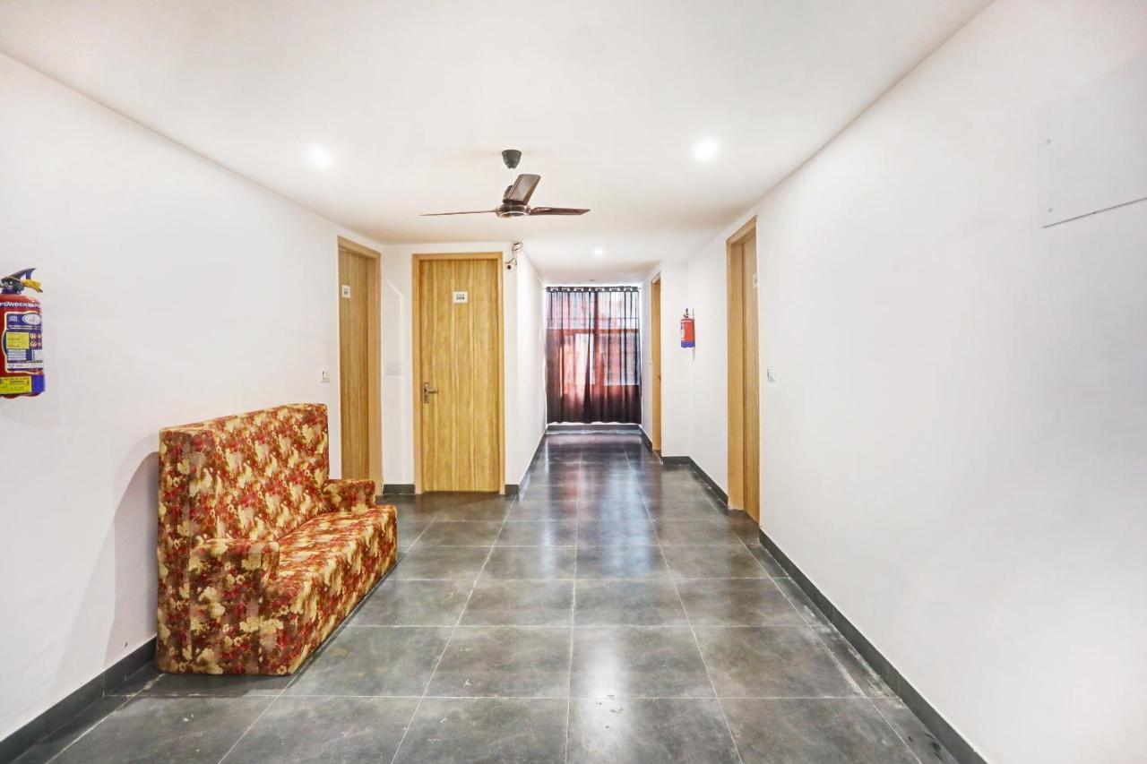 Oyo 81641 Collection O Hotel A1 Residency New Delhi Exterior photo