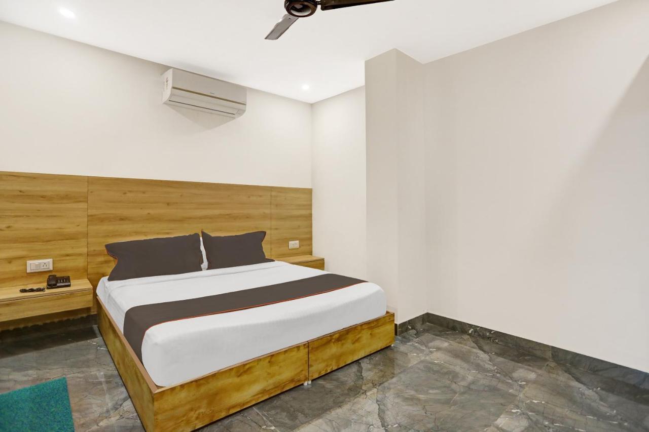 Oyo 81641 Collection O Hotel A1 Residency New Delhi Exterior photo