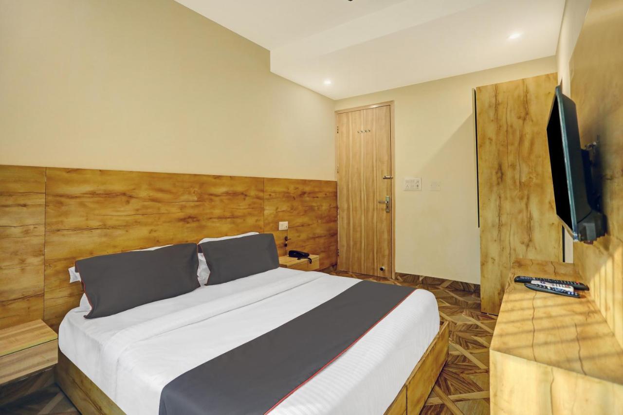 Oyo 81641 Collection O Hotel A1 Residency New Delhi Exterior photo