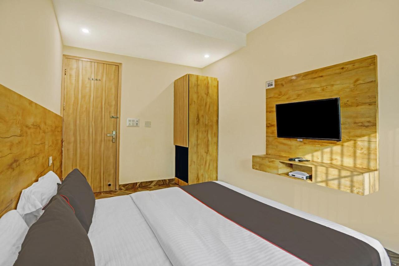 Oyo 81641 Collection O Hotel A1 Residency New Delhi Exterior photo
